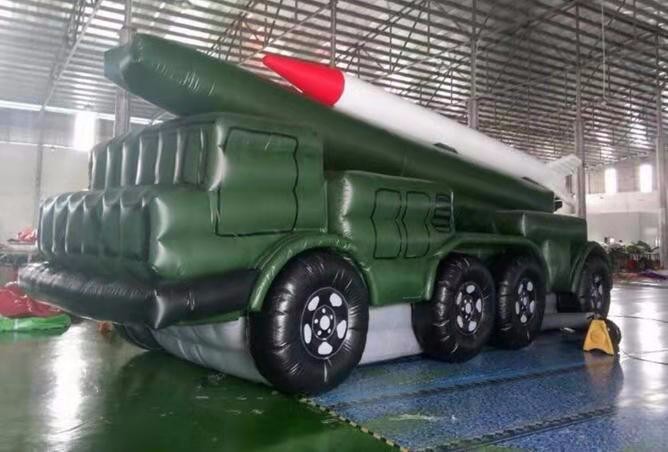 天柱迷彩导弹车